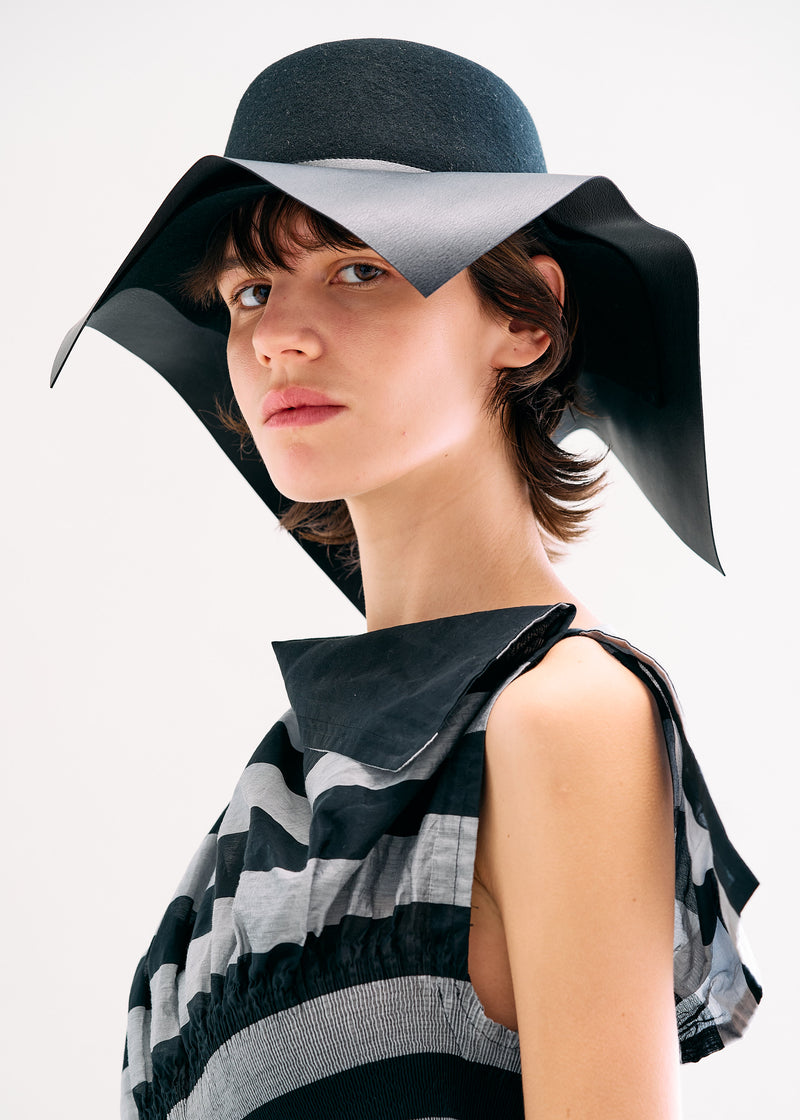 SQUARE HAT Hat Black