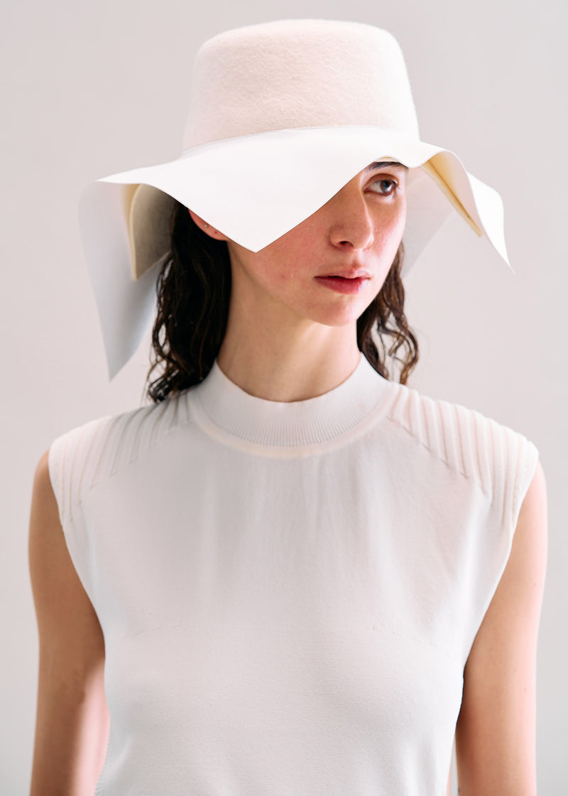 SQUARE HAT Hat White