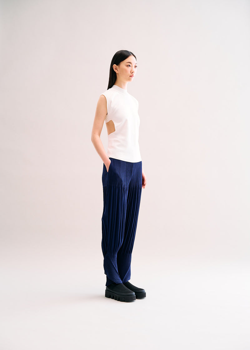 HATCHING BOTTOMS Trousers Navy