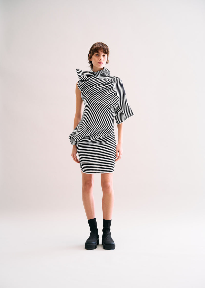 COUNTERPOINT Dress Black-Hued