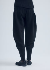 SQUEEZE Trousers Black