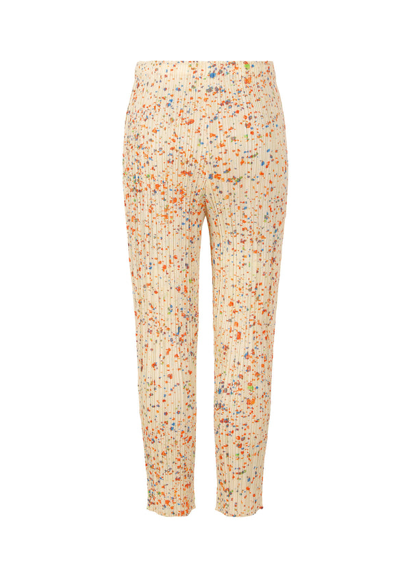 ENCHANT Trousers Off White | ISSEY MIYAKE EU