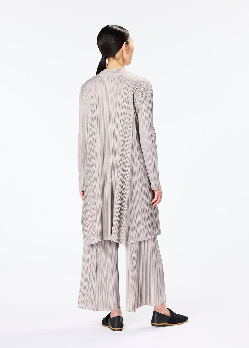 MELLOW PLEATS